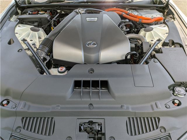 2017 Lexus LC thumbnail 15