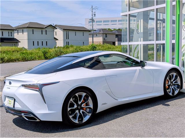 2017 Lexus LC thumbnail 17