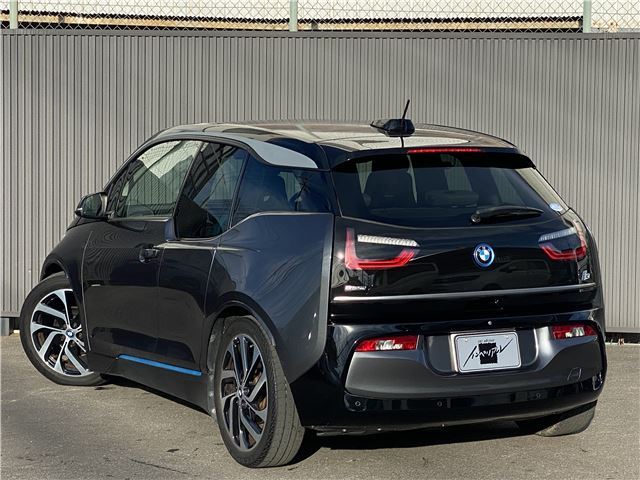 صورة 10 لـ 2018 BMW I3