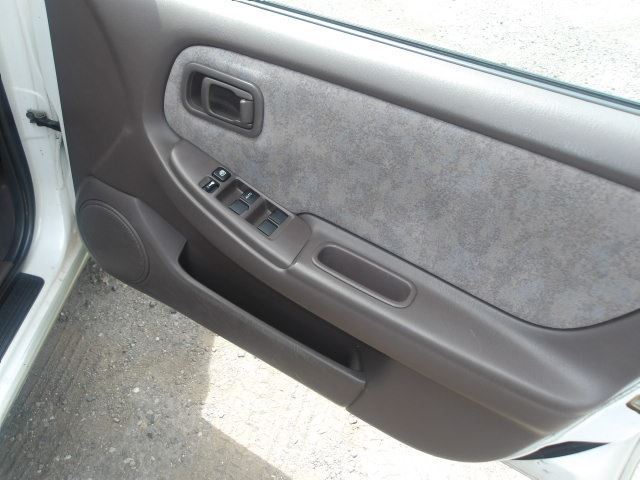 صورة مصغرة 20 لـ 1996 Nissan BLUEBIRD
