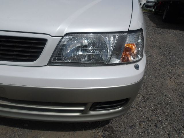 صورة 10 لـ 1996 Nissan BLUEBIRD