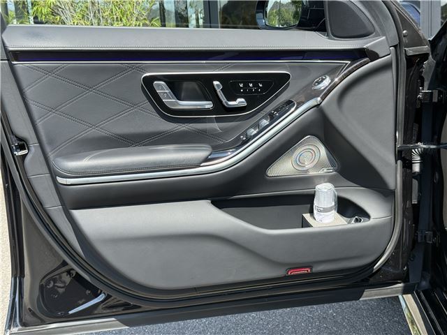 صورة 8 لـ 2023 Mercedes-BENZ S-CLASS AMG