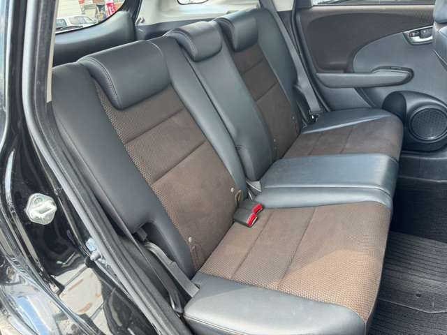 2011 Honda FIT SHUTTLE HYBRID — фото 5