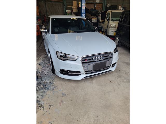 صورة مصغرة 11 لـ 2014 AUDI S3
