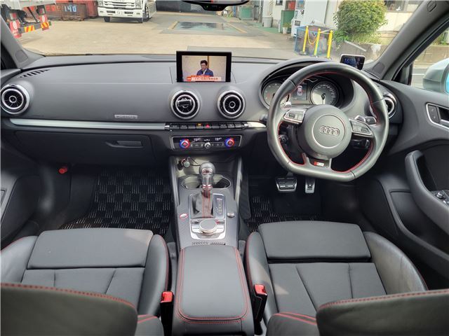 صورة 7 لـ 2014 AUDI S3