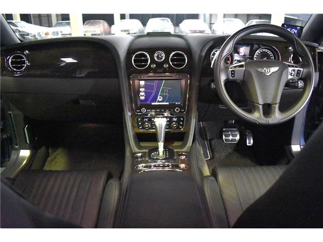 2017 Bentley FLYING SPUR photo 3