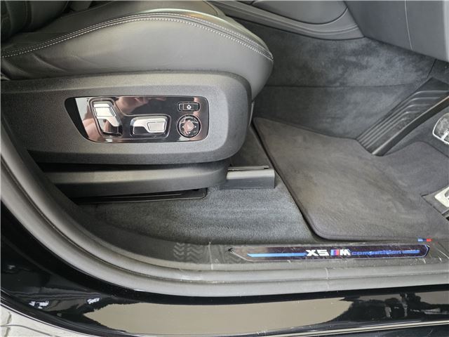 2020 BMW X5 M 缩略图 36