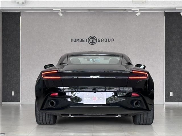 صورة 3 لـ 2017 Aston Martin DB11