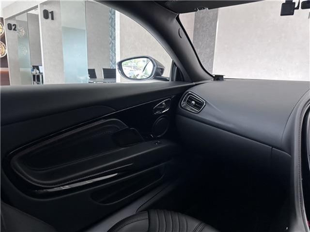 صورة مصغرة 28 لـ 2017 Aston Martin DB11