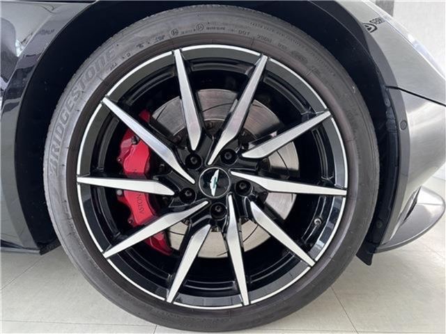 صورة مصغرة 41 لـ 2017 Aston Martin DB11