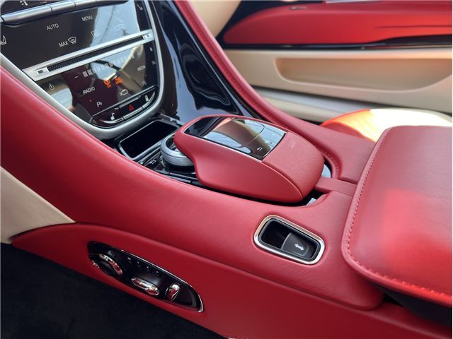 صورة مصغرة 20 لـ 2017 Aston Martin DB11