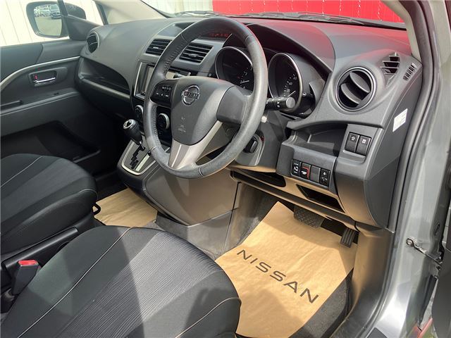 2016 Nissan LAFESTA 照片 9