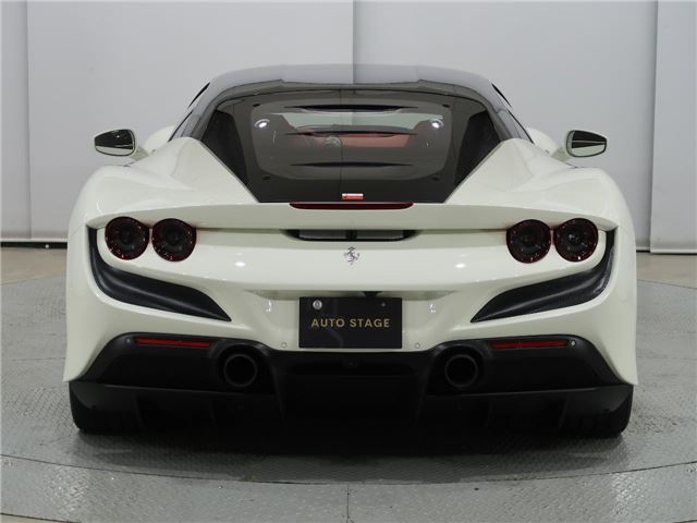 2021 Ferrari F8 TRIBUTO thumbnail 21