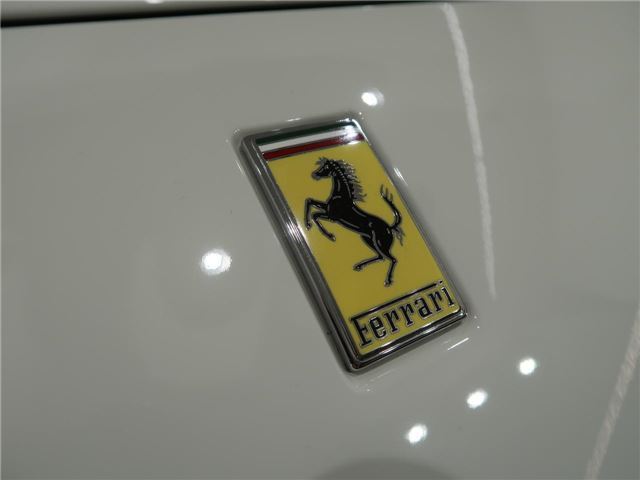 2021 Ferrari F8 TRIBUTO thumbnail 25