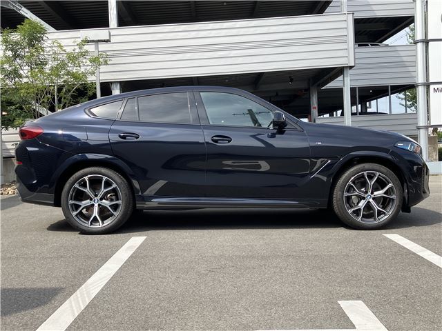 صورة 9 لـ 2024 BMW X6