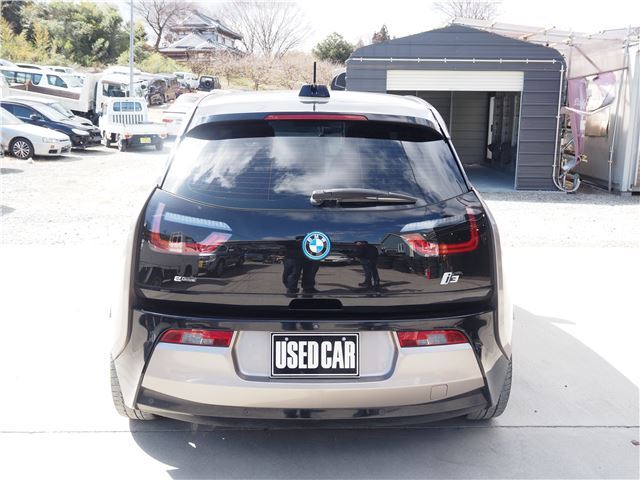 صورة 6 لـ 2015 BMW I3