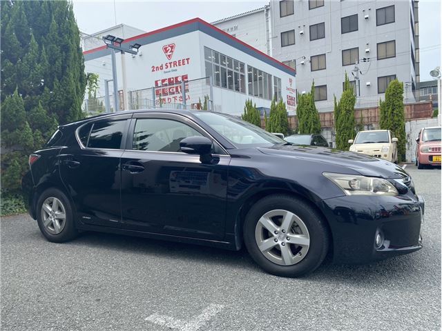 صورة مصغرة 12 لـ 2011 Lexus CT