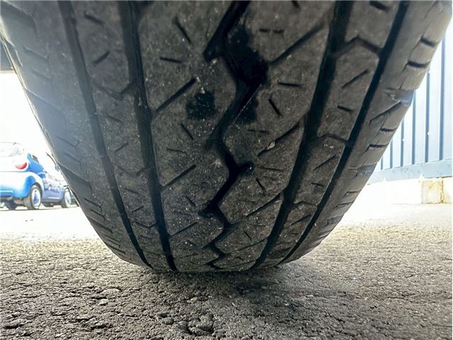 صورة مصغرة 35 لـ 1989 Nissan S-CARGO