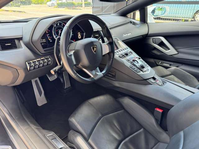 صورة مصغرة 7 لـ 2012 Lamborghini AVENTADOR