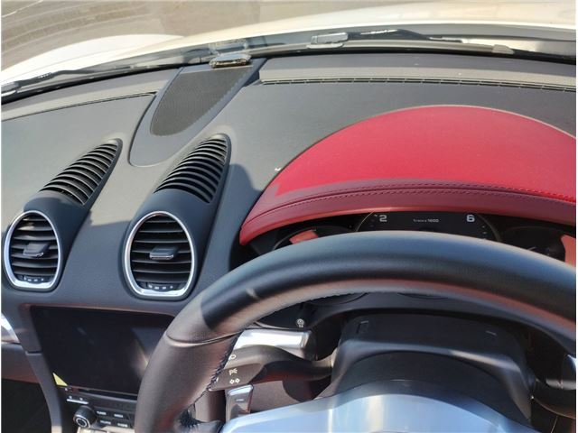 2016 Porsche 718 BOXSTER thumbnail 11