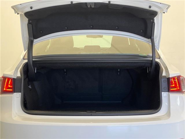 صورة مصغرة 25 لـ 2013 Lexus IS