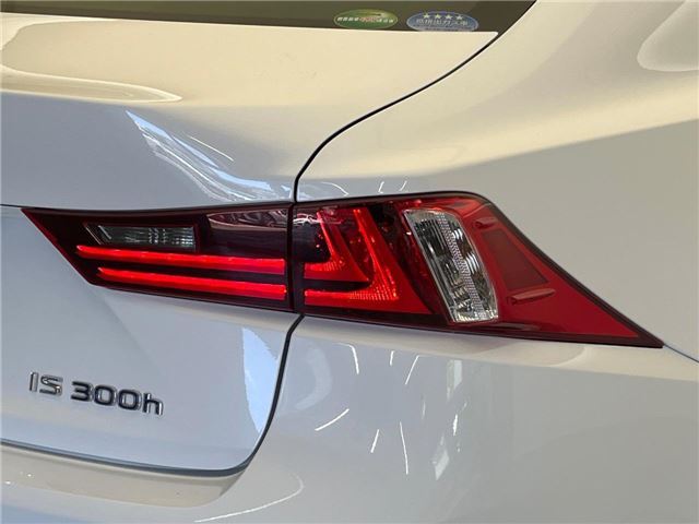 صورة مصغرة 30 لـ 2013 Lexus IS