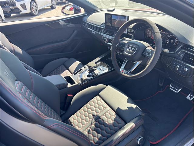2024 AUDI RS5 photo 6