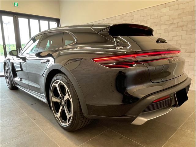صورة مصغرة 12 لـ 2025 Porsche TAYCAN CROSS TURISMO