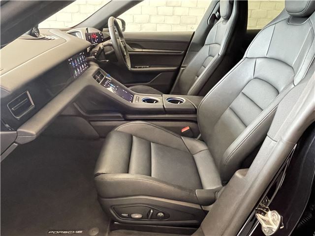 صورة مصغرة 27 لـ 2025 Porsche TAYCAN CROSS TURISMO