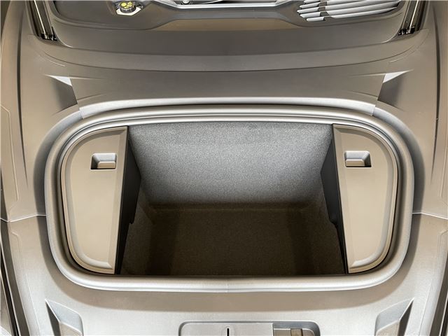 صورة مصغرة 43 لـ 2025 Porsche TAYCAN CROSS TURISMO