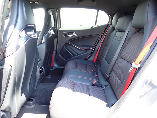 صورة مصغرة 37 لـ 2015 Mercedes-BENZ GLA-CLASS AMG