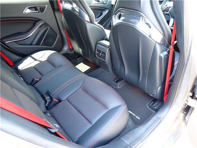 صورة مصغرة 38 لـ 2015 Mercedes-BENZ GLA-CLASS AMG