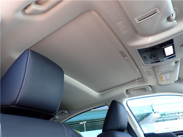 2019 Lexus ES thumbnail 12