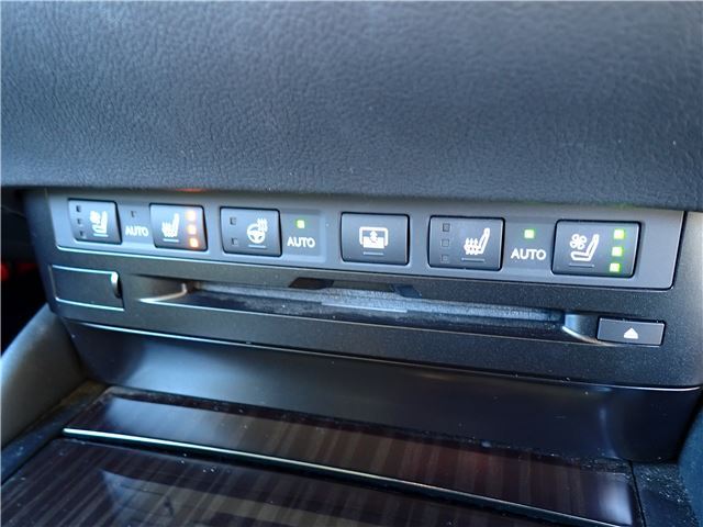 2019 Lexus ES thumbnail 34