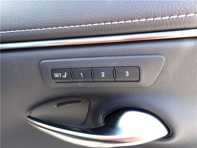 2019 Lexus ES thumbnail 38
