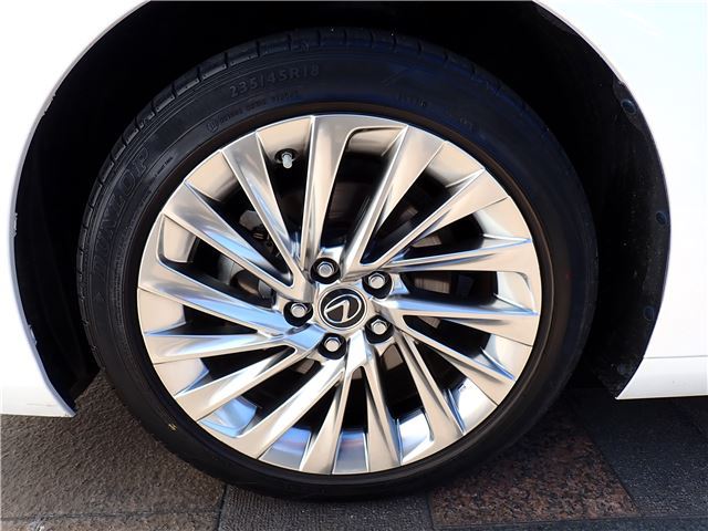 2019 Lexus ES thumbnail 43