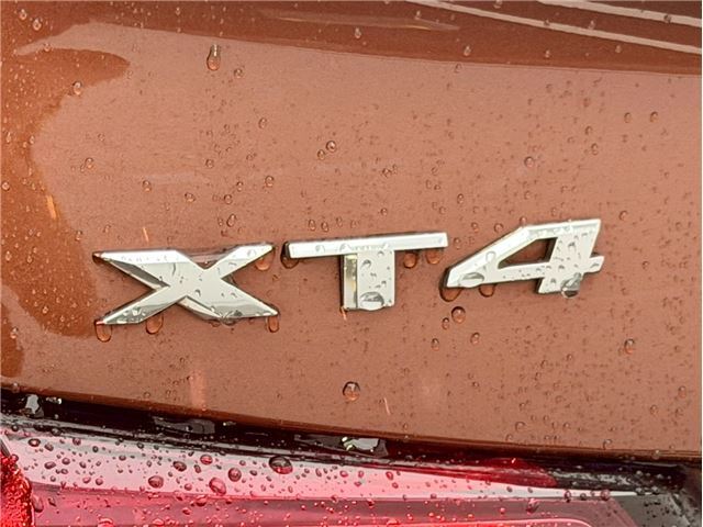 2021 Cadillac XT4 — миниатюра 11