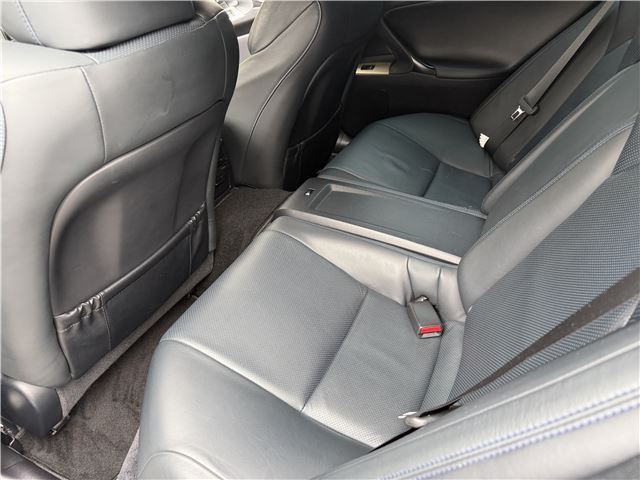 2010 Lexus IS F — миниатюра 20