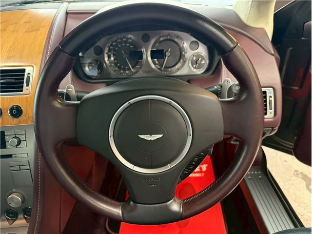 2006 Aston Martin DB9 — миниатюра 16