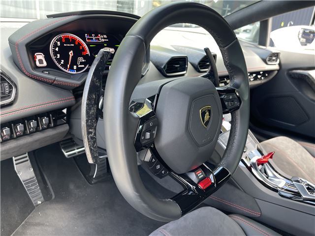 2018 Lamborghini HURACAN — миниатюра 32
