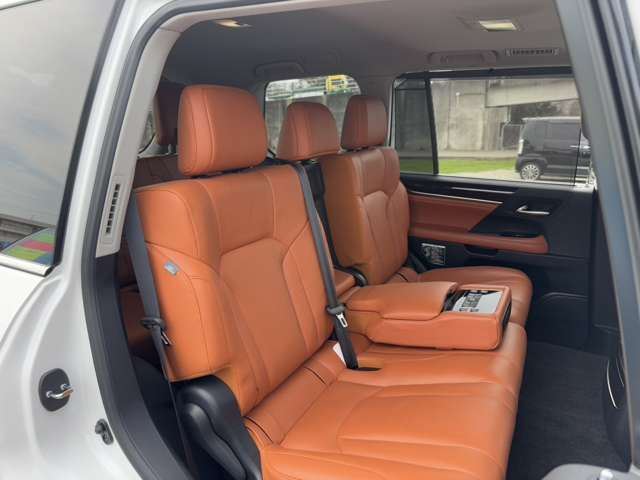2016 Lexus LX 缩略图 13
