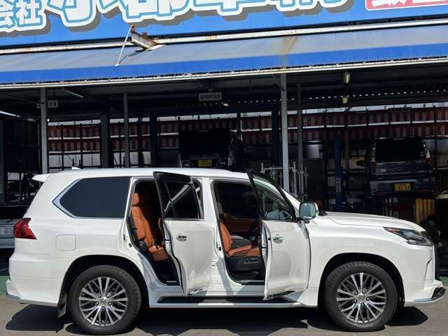 2016 Lexus LX 缩略图 32