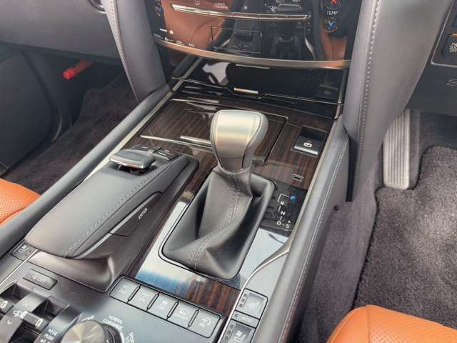 2016 Lexus LX 缩略图 57