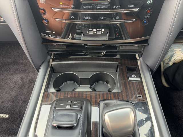 2016 Lexus LX 缩略图 61