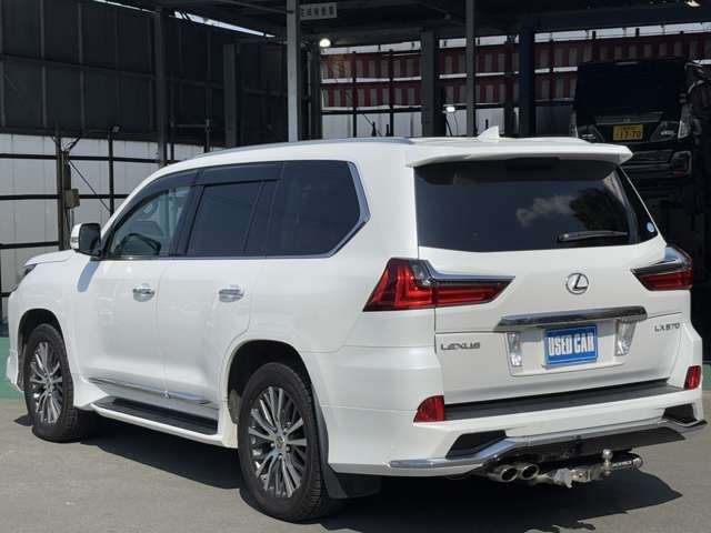 صورة 6 لـ 2016 Lexus LX