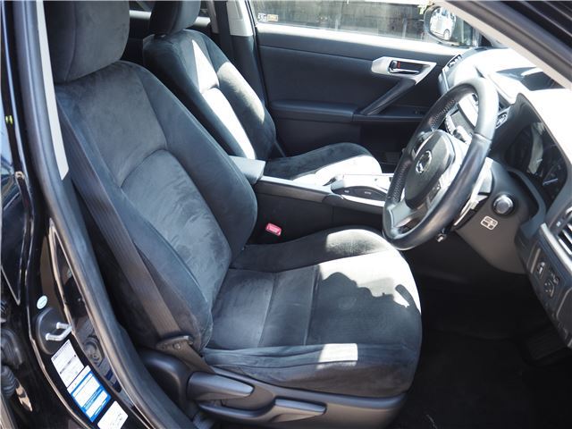 صورة مصغرة 16 لـ 2011 Lexus CT
