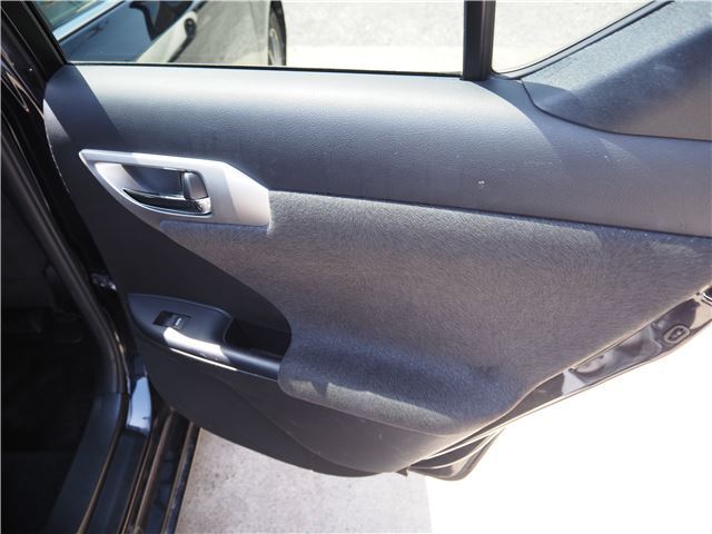 صورة مصغرة 21 لـ 2011 Lexus CT