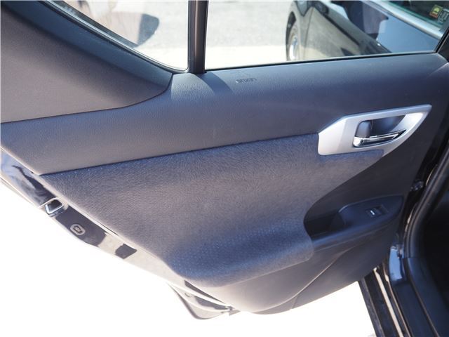 صورة مصغرة 28 لـ 2011 Lexus CT