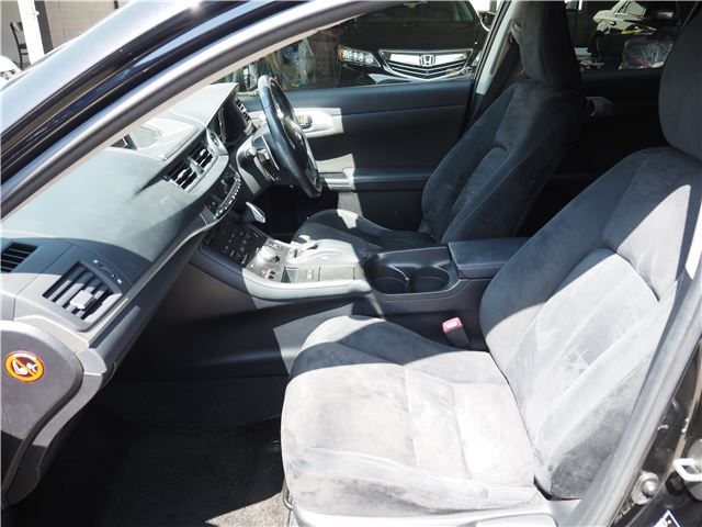 صورة مصغرة 30 لـ 2011 Lexus CT