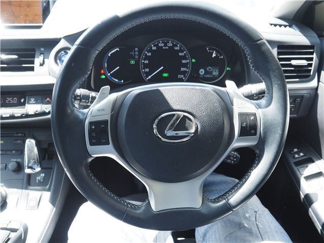 صورة مصغرة 32 لـ 2011 Lexus CT
